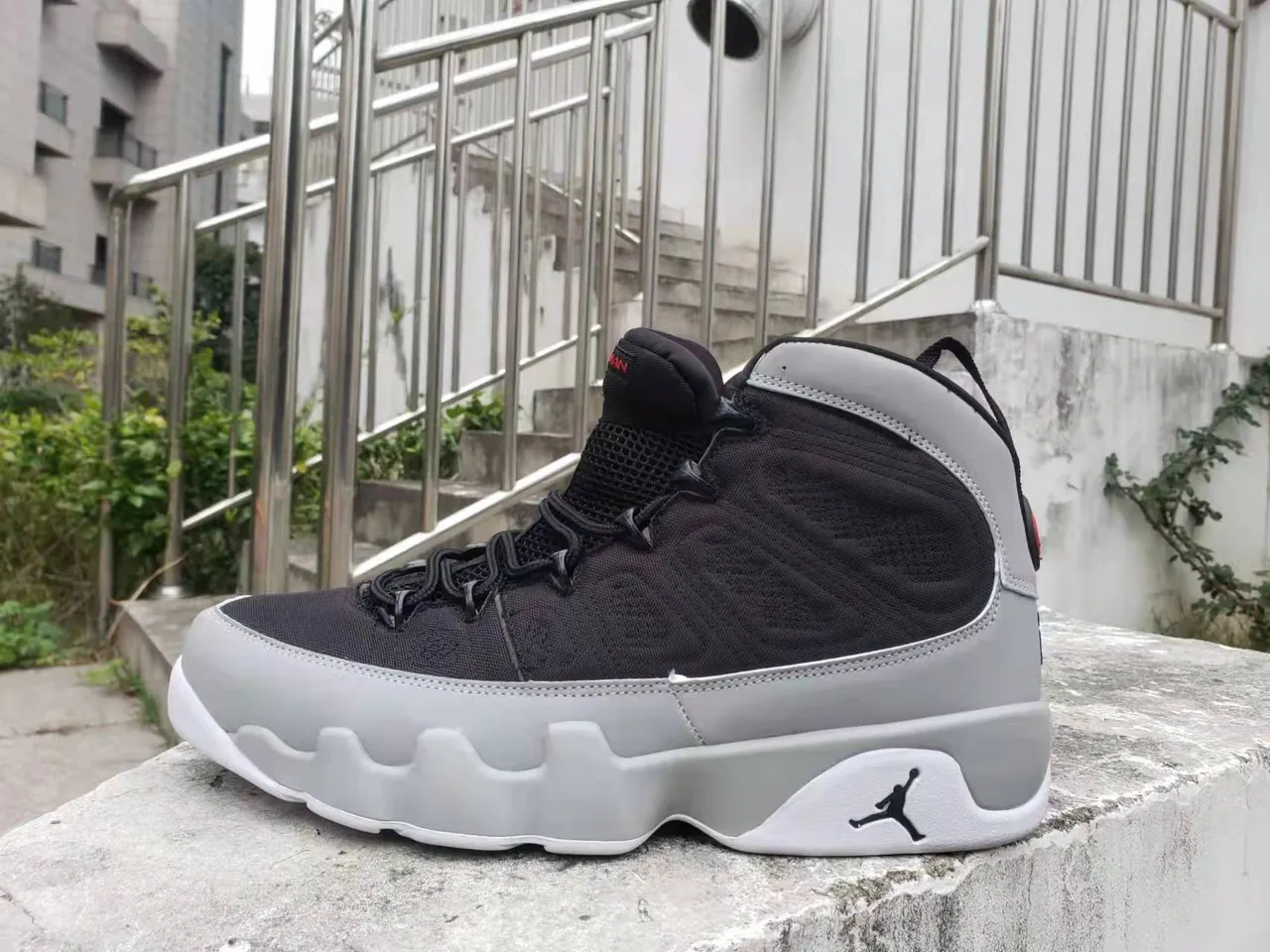 Air Jordan 9 Black and Gray Basketball Shoes 2