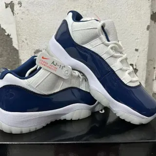 Air Jordan AJ-11 Navy White High-Top Patent Leather Basketball Shoes
