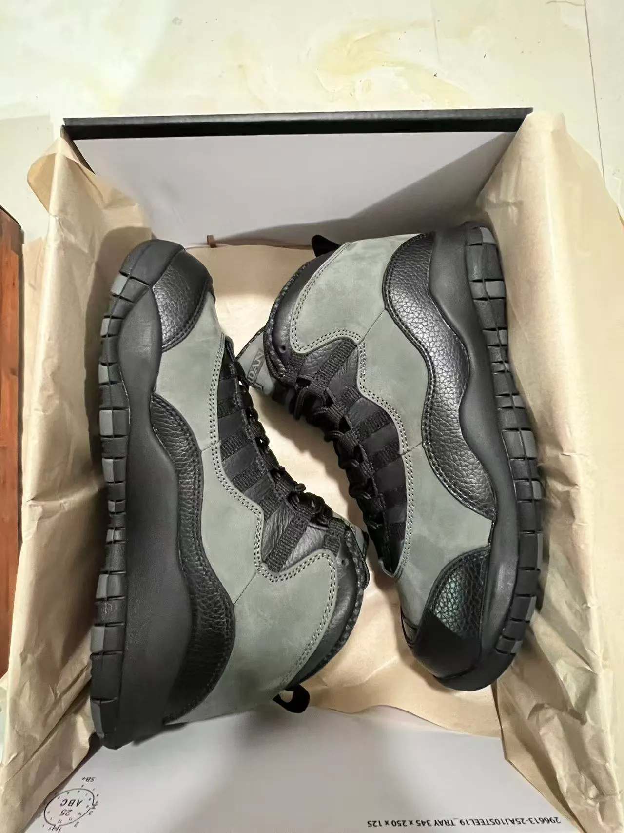 Air Jordan Gray Black High-Top Layered Suede And Pebbled Leather Basketball Shoes 9