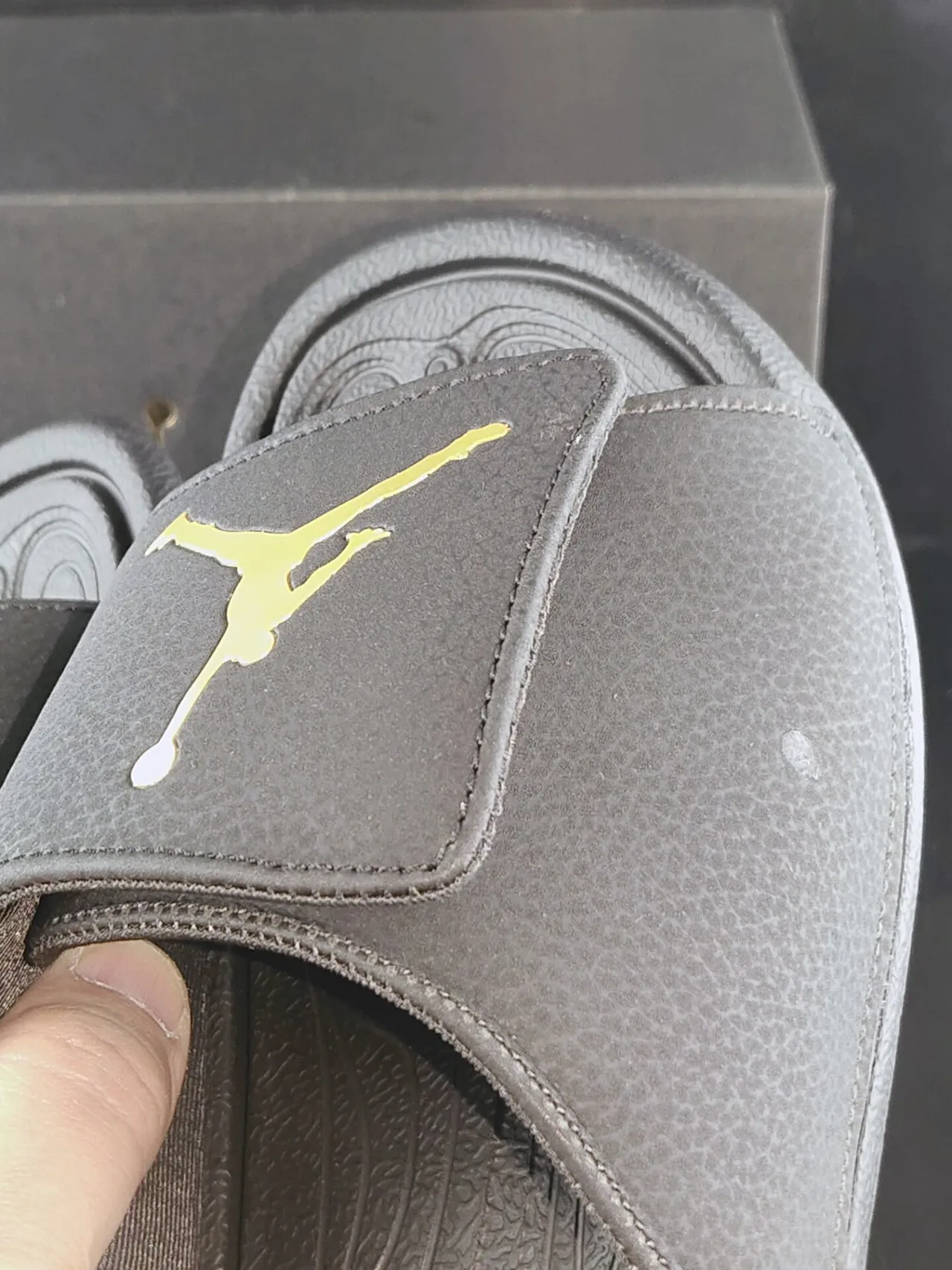 Air Jordan Slide Gray Gold Molded Rubber Sole Textured Pebbled Strap Slippers 6