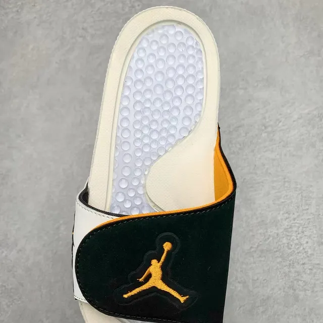 Air Jordan White Orange Leather-Like Upper Contrast Strap Slippers 3