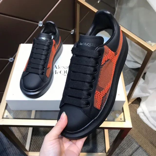 Alexander McQueen Tênis Oversized Preto e Laranja Malha Lifestyle Sneakers 2