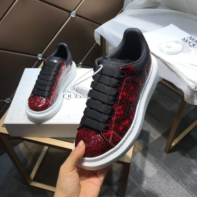 Alexander McQueen Oversized Sneaker Red Geometric Print Lifestyle Sneakers 3
