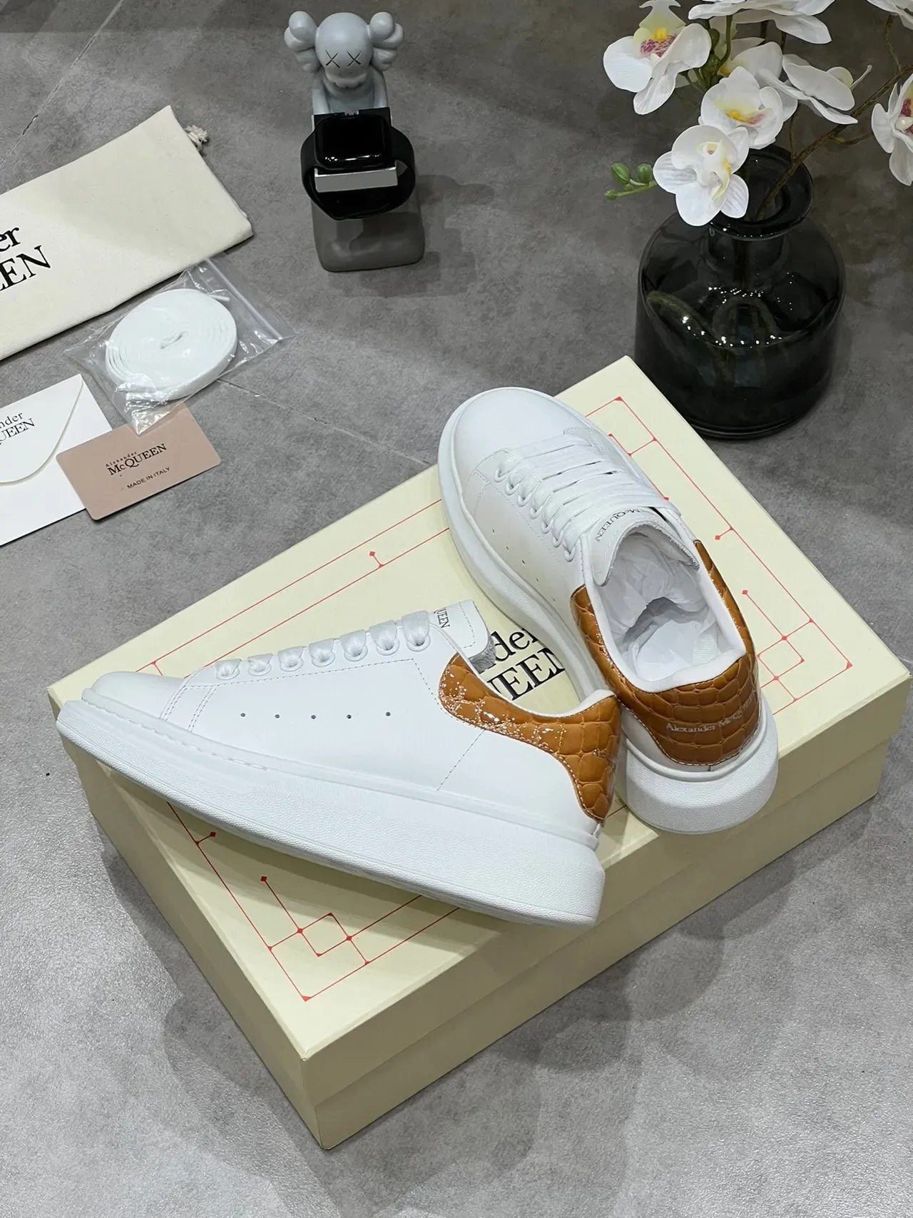 Alexander McQueen Oversized Sneaker White Beige Platform Sole Quilted Leather Heel Tab Lifestyle Sneakers 6