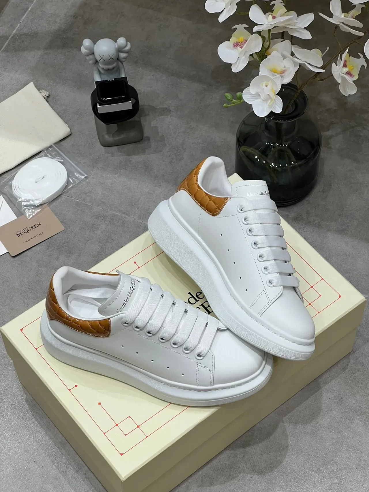 Alexander McQueen Oversized Sneaker White Beige Platform Sole Quilted Leather Heel Tab Lifestyle Sneakers 7