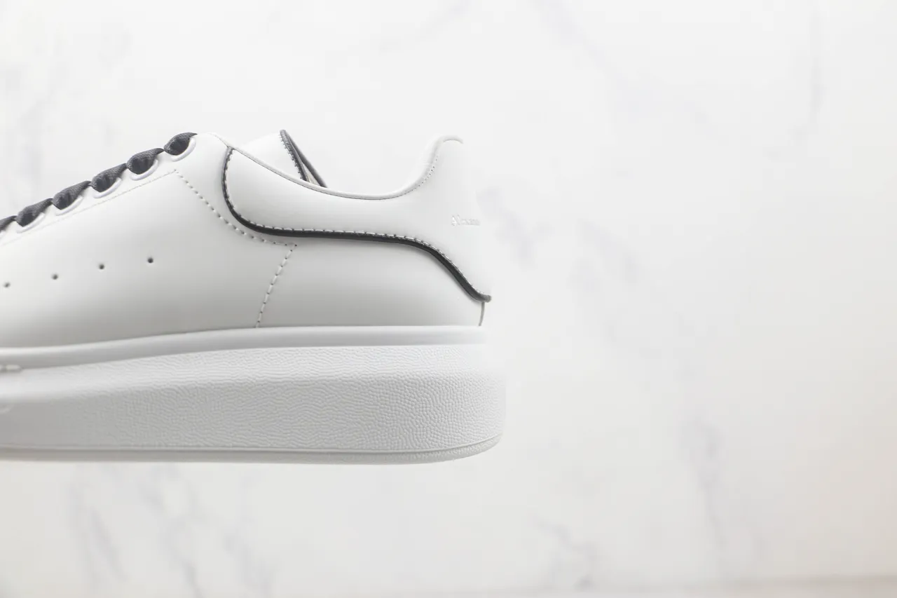 Alexander McQueen Oversized Sneaker White Black Platform Sole Smooth Leather Upper Lifestyle Sneakers 7