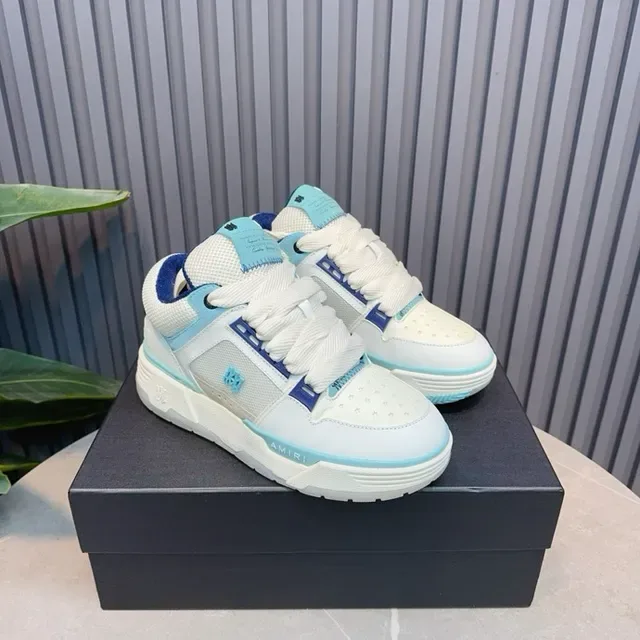 Amiri MA Court Blanc Bleu clair Bleu marine Sneakers lifestyle 9