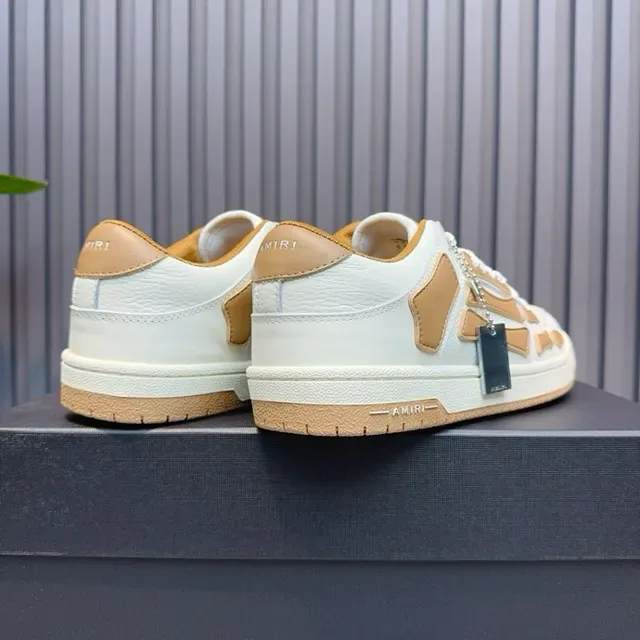 Amiri Skel Top Low White and Tan tênis lifestyle 2