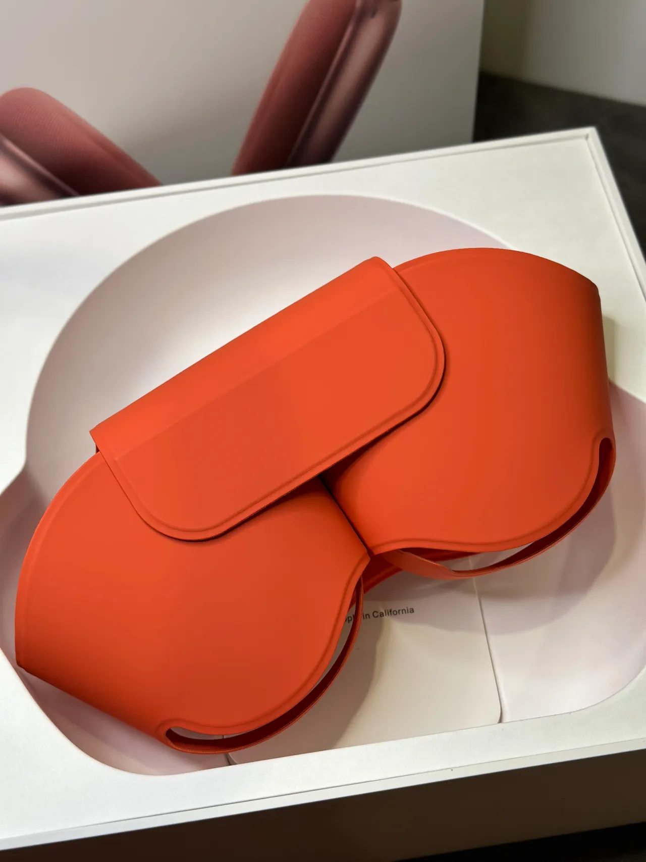 Apple AirPods Max Orange Over-ear Headphones 10