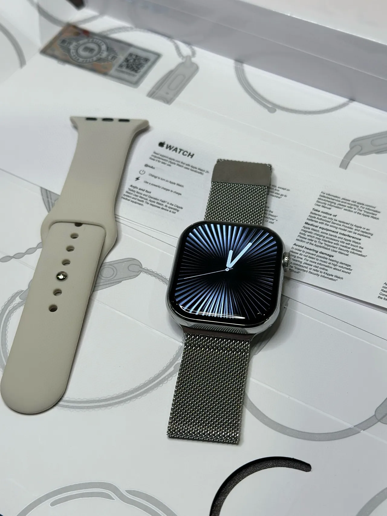 Apple Argent Beige Biseau Plat Étui en Acier Inoxydable Écran Noir Montre Sport 2