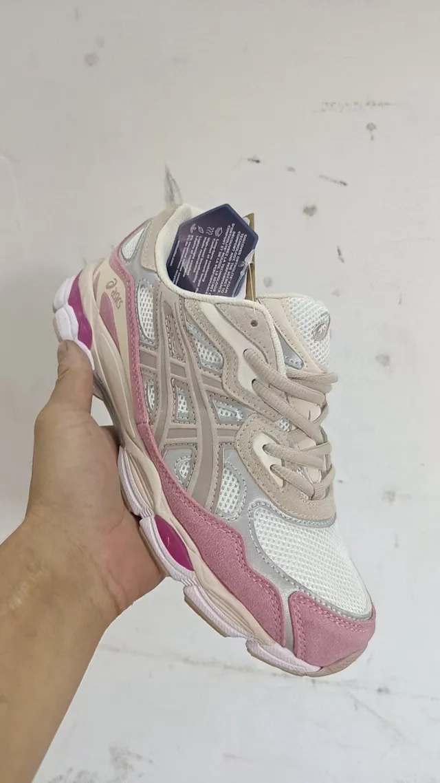 ASICS Gel-Kayano Rose Blanc Structure Maille-Synthétique Supérieure Fenêtres d'Amortissement Visibles Chaussures de Course 2