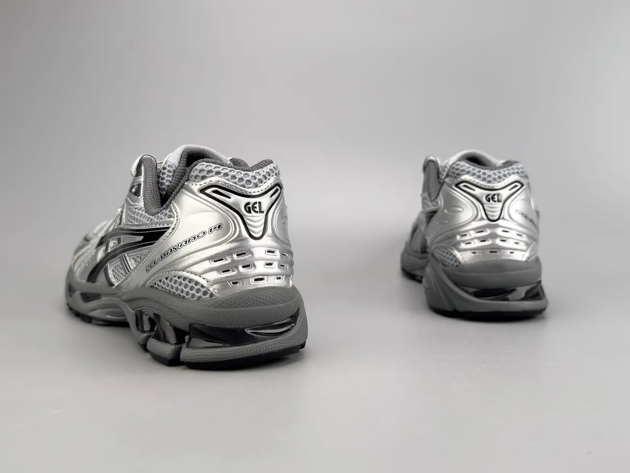 ASICS Gel-Kayano Silver Black Gray Running Shoes 6