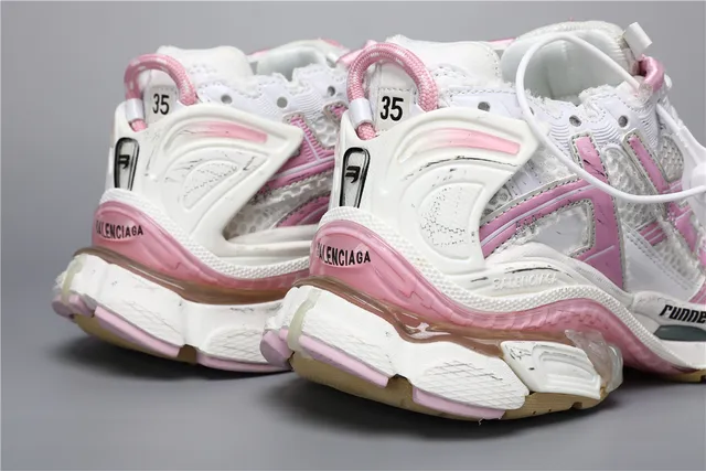 ASICS Chaussures Chunky Blancs et Roses avec Construction de Semelle Intermédiaire en Maille et Couche Synthétique 2