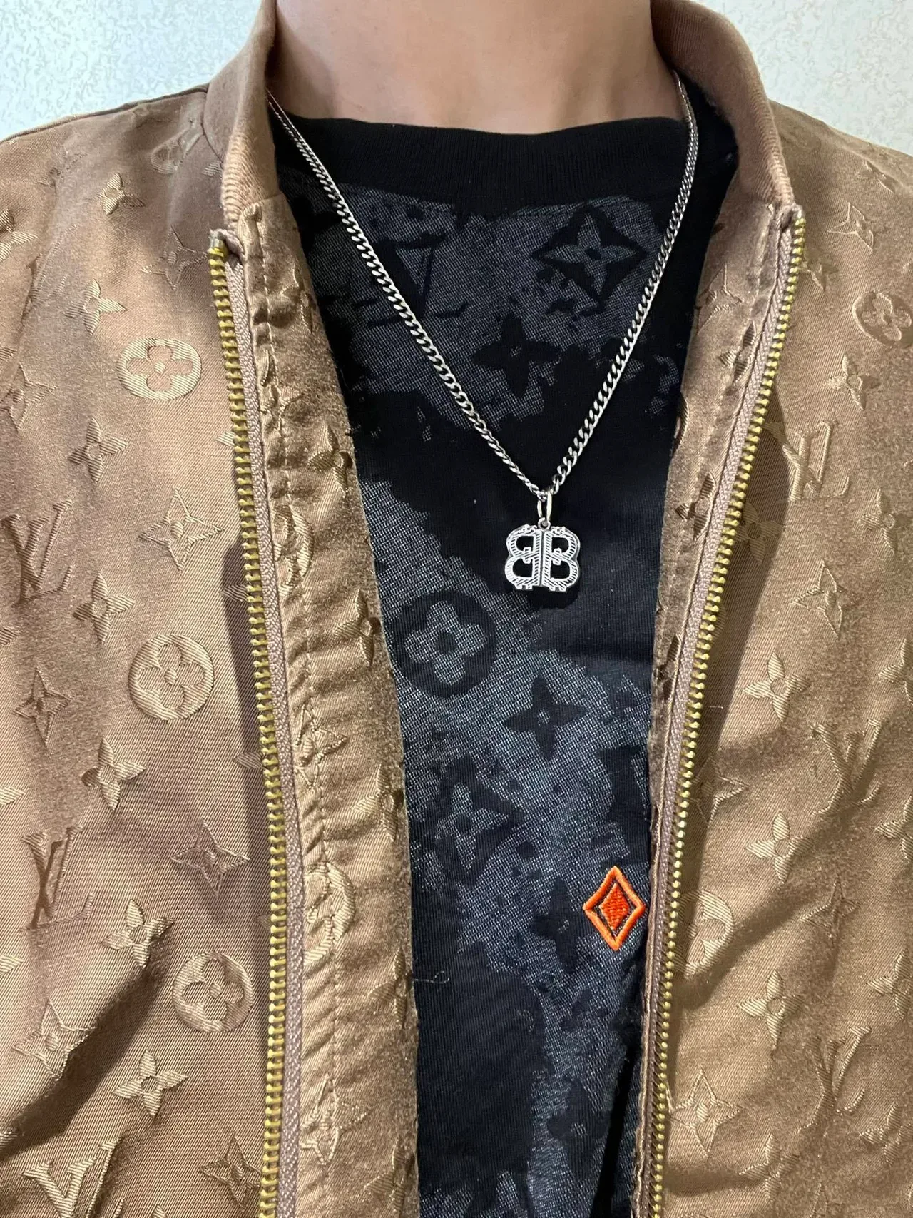 بالنسياغا BB Interlocking Logo سلسلة فضية 7