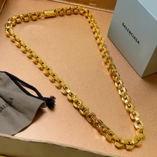 Balenciaga قلادة سلسلة هندسية سميكة بلون ذهبي