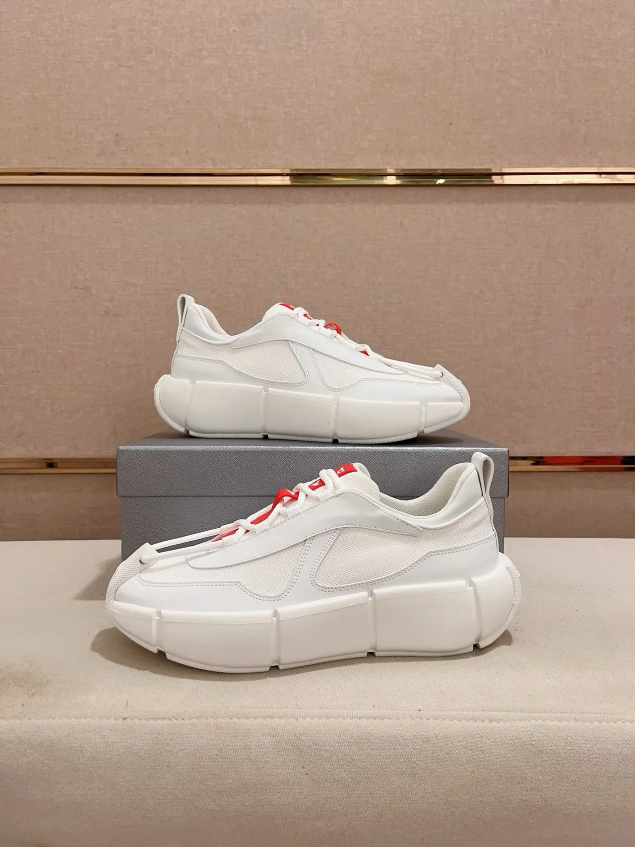 Balenciaga Defender أحذية رياضية كاجوال سميكة بيضاء وحمراء 6