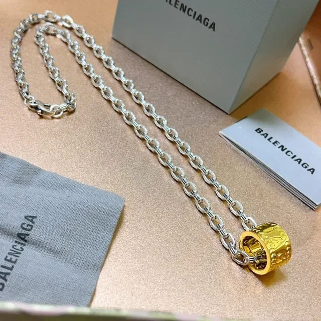 Balenciaga Pendentif Cilindre Or Chaîne Argent Collier 3