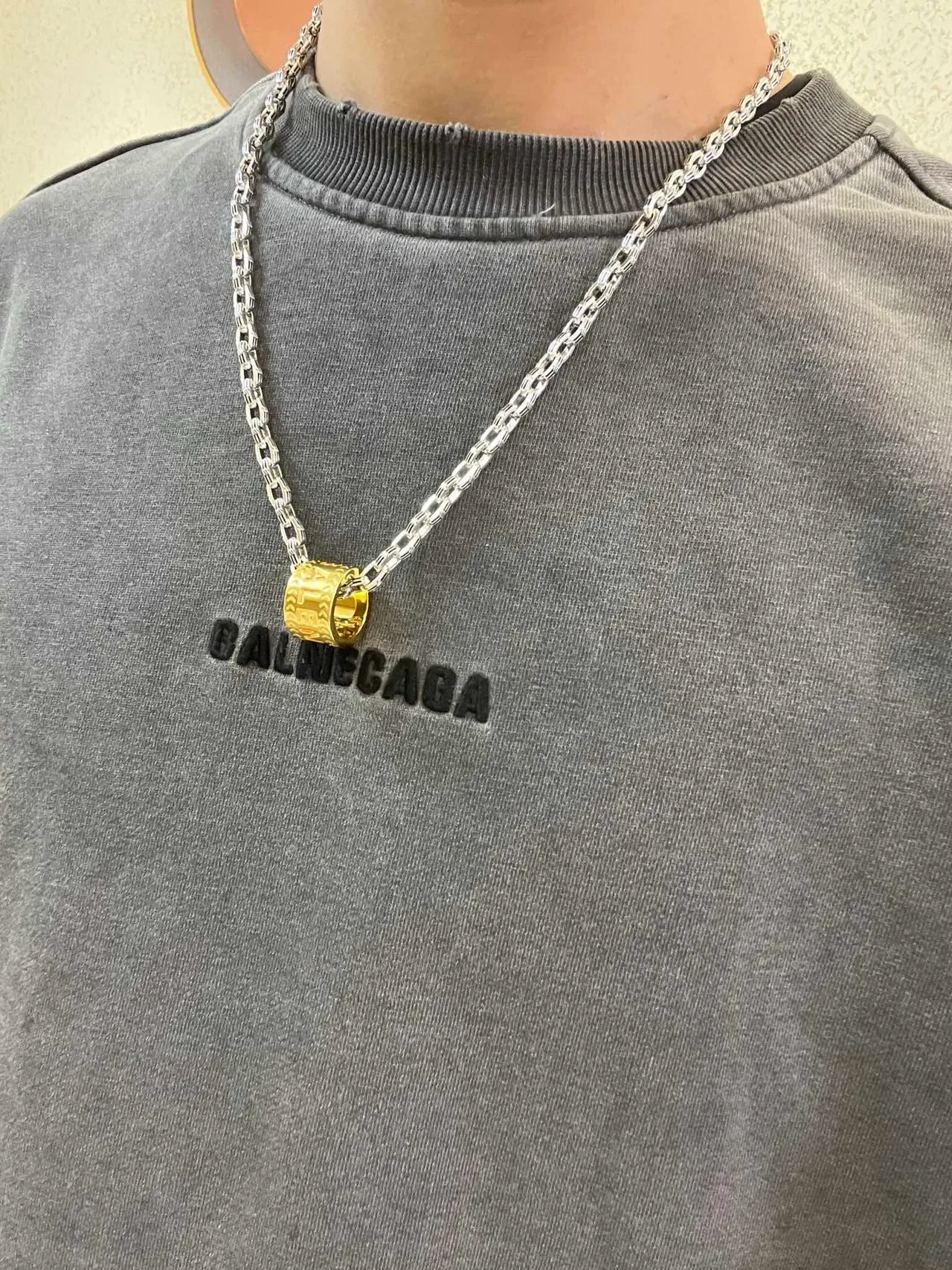 Balenciaga Pendentif Cilindre Or Chaîne Argent Collier 5