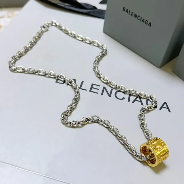 Balenciaga Pendentif Cilindre Or Chaîne Argent Collier 7