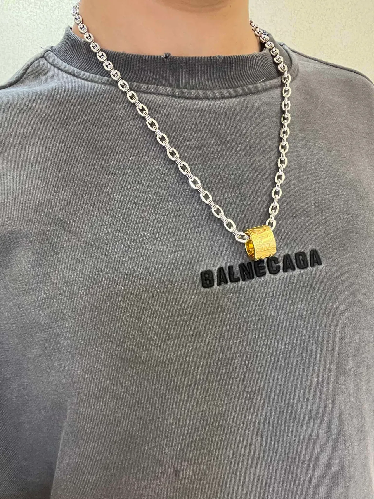 Balenciaga Pendentif Cilindre Or Chaîne Argent Collier 8