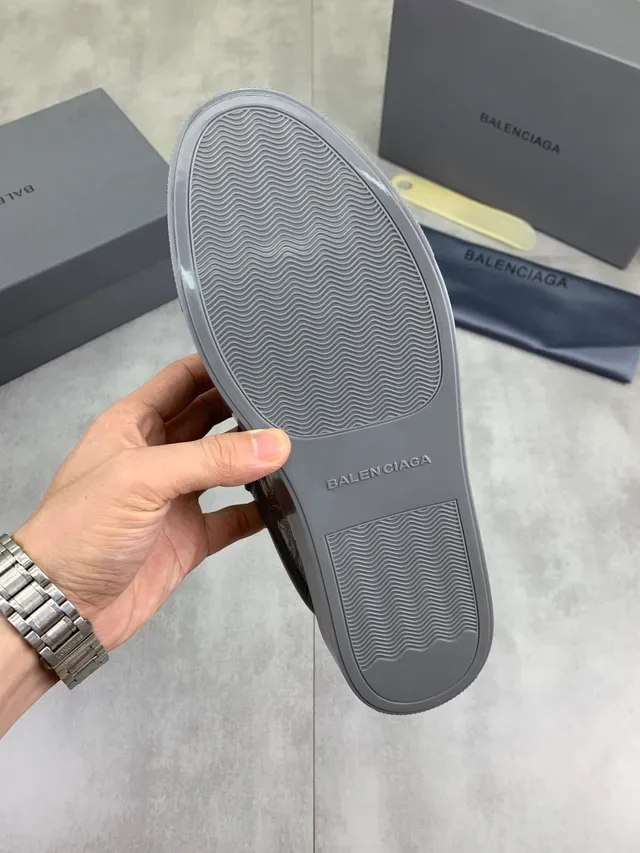 Balenciaga Le City ধাতবिक ধূসর লাইফস্টাইল স্নিকার্স 2