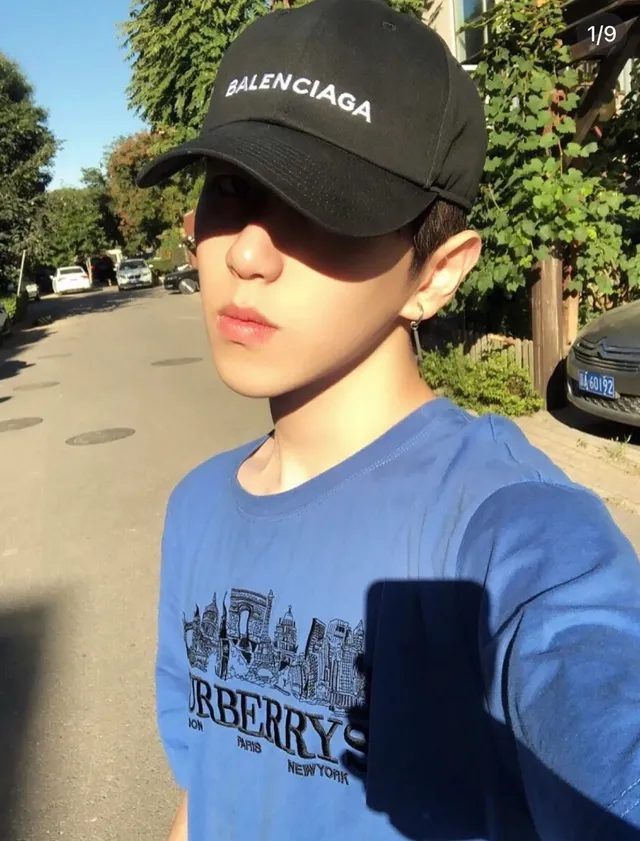 Balenciaga Logo Cap أسود أبيض بناء ستة ألواح مطرزة قبعة بيسبول 2
