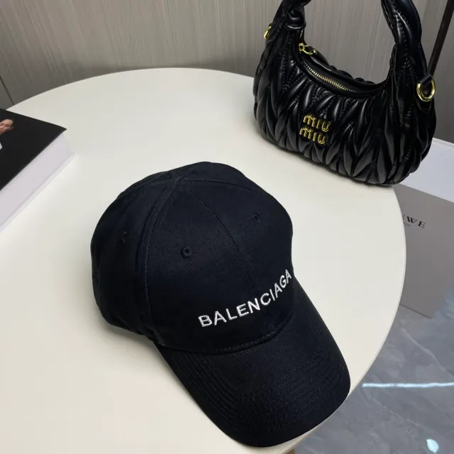 Balenciaga Logo Cap أسود أبيض بناء ستة ألواح مطرزة قبعة بيسبول 6