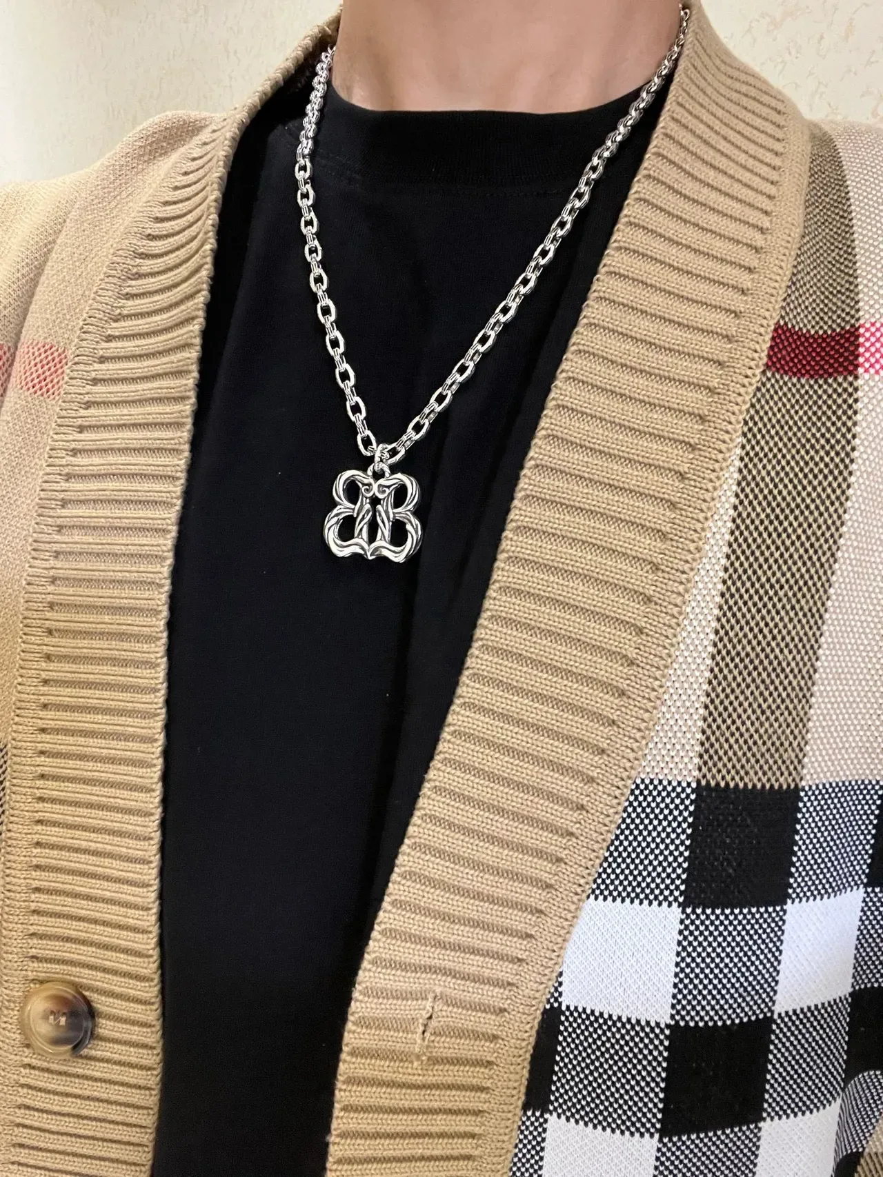 Balenciaga Pendentif Floral Sculptural en Argent 5