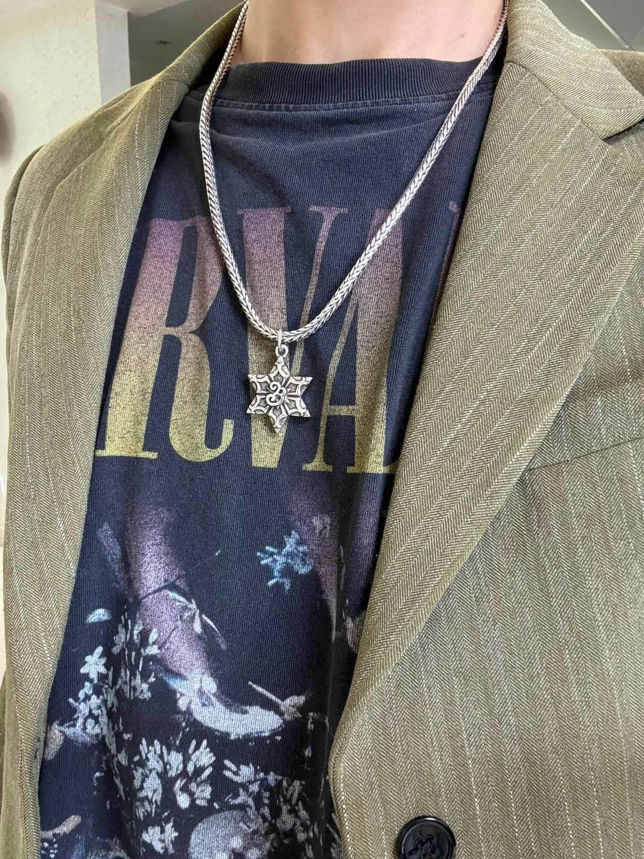 Collier Balenciaga Pendentif Étoile Argent Noir Chaîne Curb Tressée 5