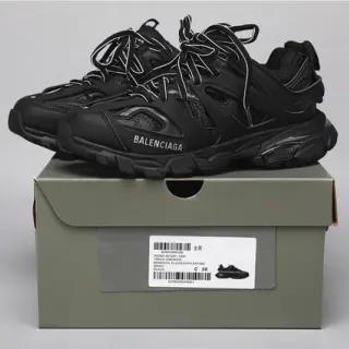بالنسياغا Track Sneaker أحذية رياضية سوداء سميكة
