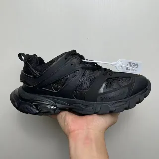Balenciaga Track Trainer أحذية رياضية سوداء كبيرة الحجم
