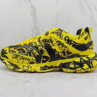 بالنسياغا تراك ترينر أصفر أسود Graffiti Print Chunky Sneakers