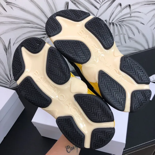 Balenciaga Triple S Sneakers noires et jaunes chunky 3