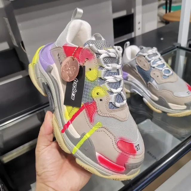 Balenciaga Triple S سنيكرز متعددة الألوان كثيفة 5