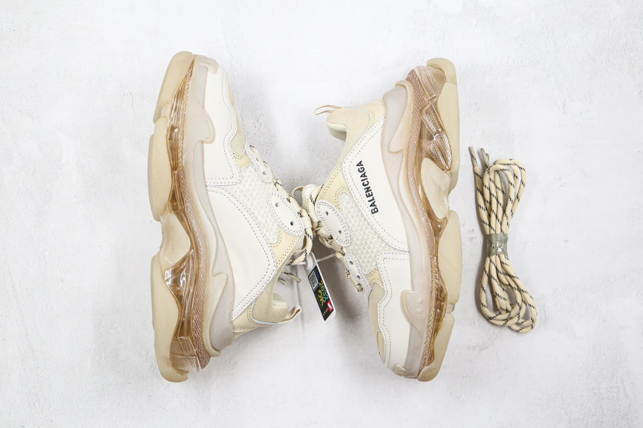 Balenciaga Triple S Off-White tênis chunky 10