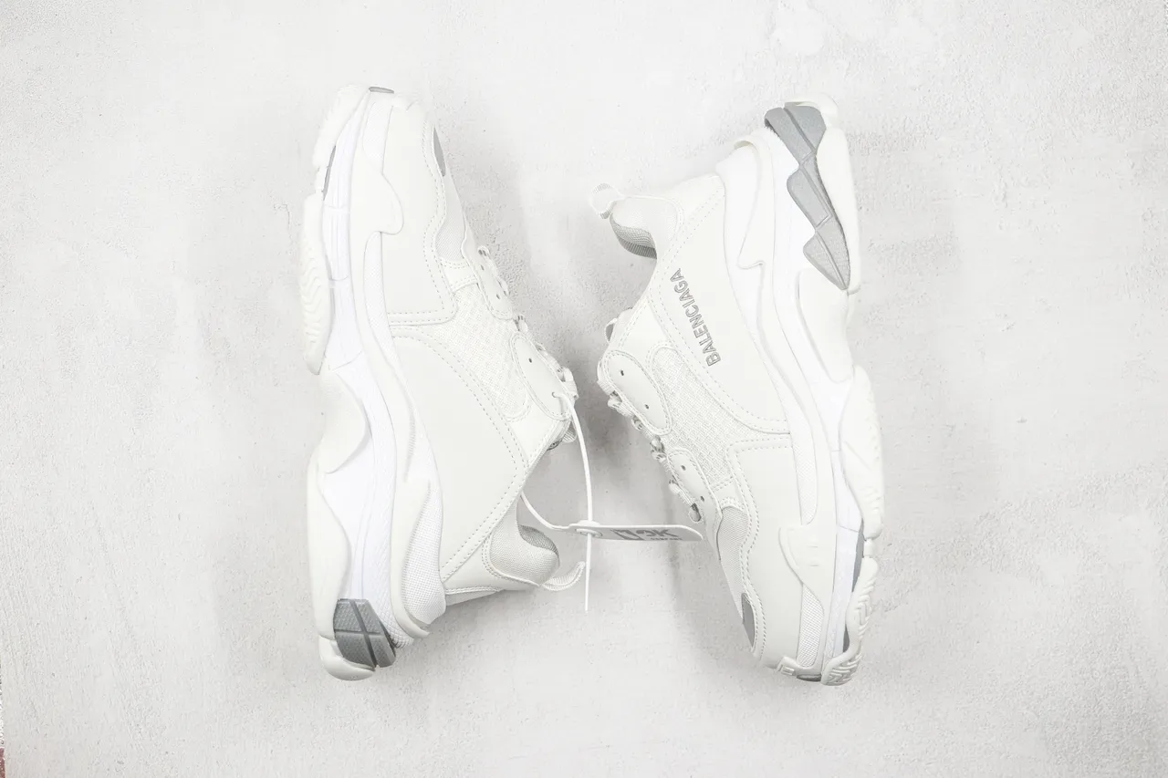 Balenciaga Triple S Chaussures Chunky Blanches et Grises 9