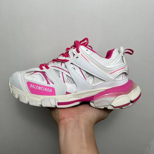 Balenciaga সাদা গোলাপি মাল্টি-লেয়ার সোল স্কাল্প্টেড কেজ ওভারলে চাঙ্কি স্নিকার্স 2