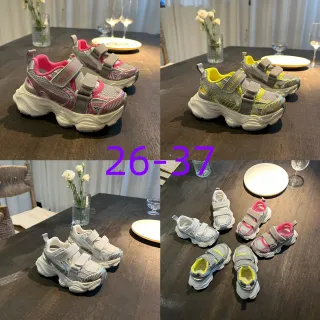 Balenciaga أبيض مع كعب وردي وشبكة علوية حذاء رياضي كبير الحجم
