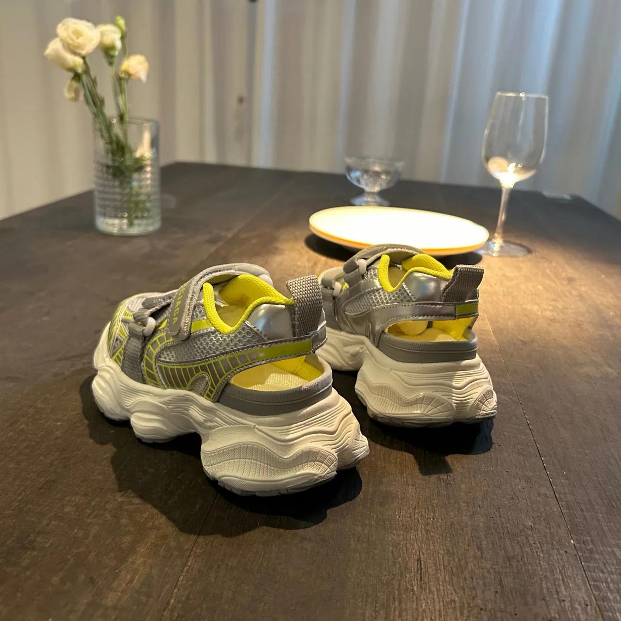 Balenciaga sneakers blanches à semelle rose, upper en maille, chunky sneakers 15