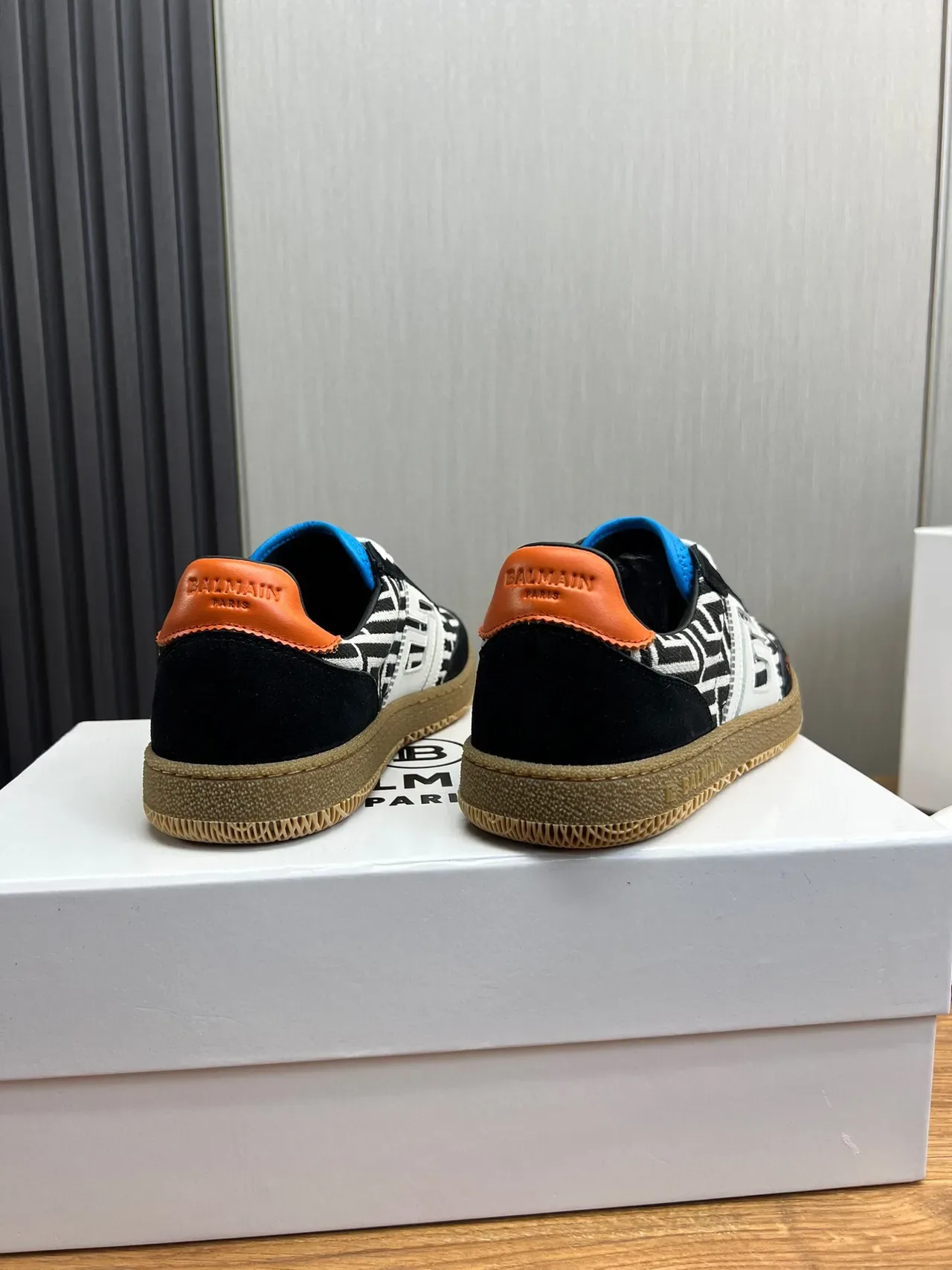 Balmain B-Court Monogram Noir Blanc Orange Gomme Lifestyle Sneakers 3