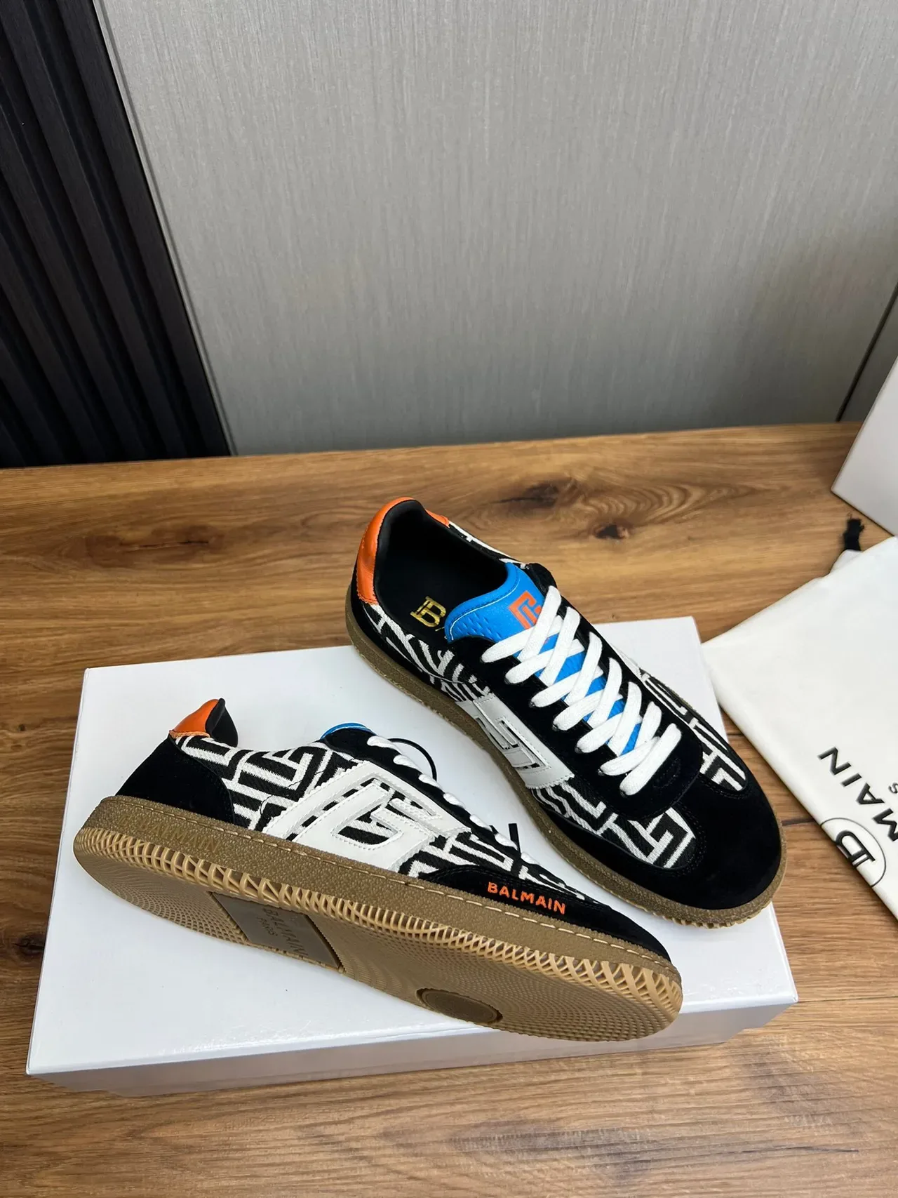 Balmain B-Court Monogram Noir Blanc Orange Gomme Lifestyle Sneakers 4