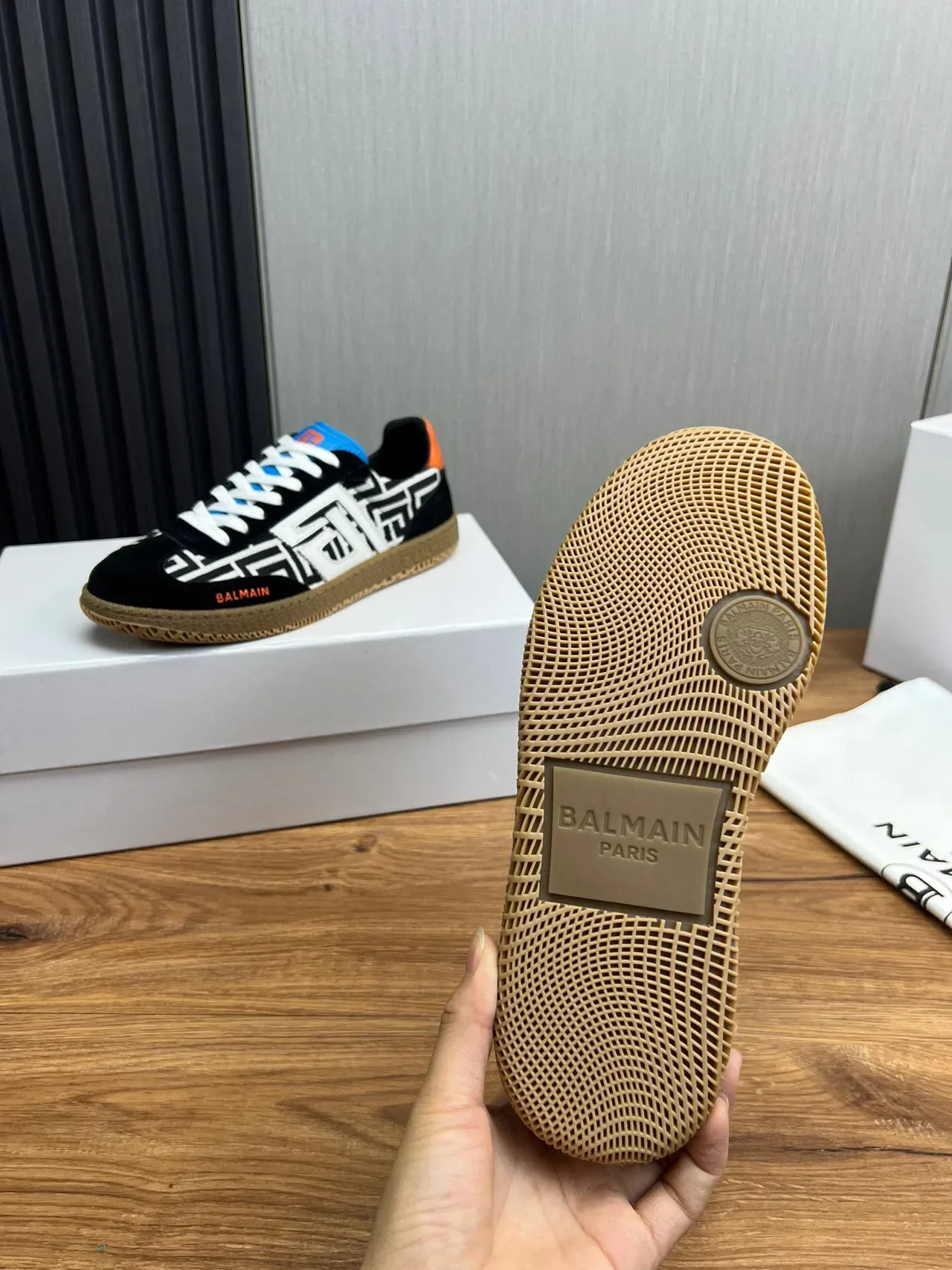 Balmain B-Court Monogram Noir Blanc Orange Gomme Lifestyle Sneakers 7