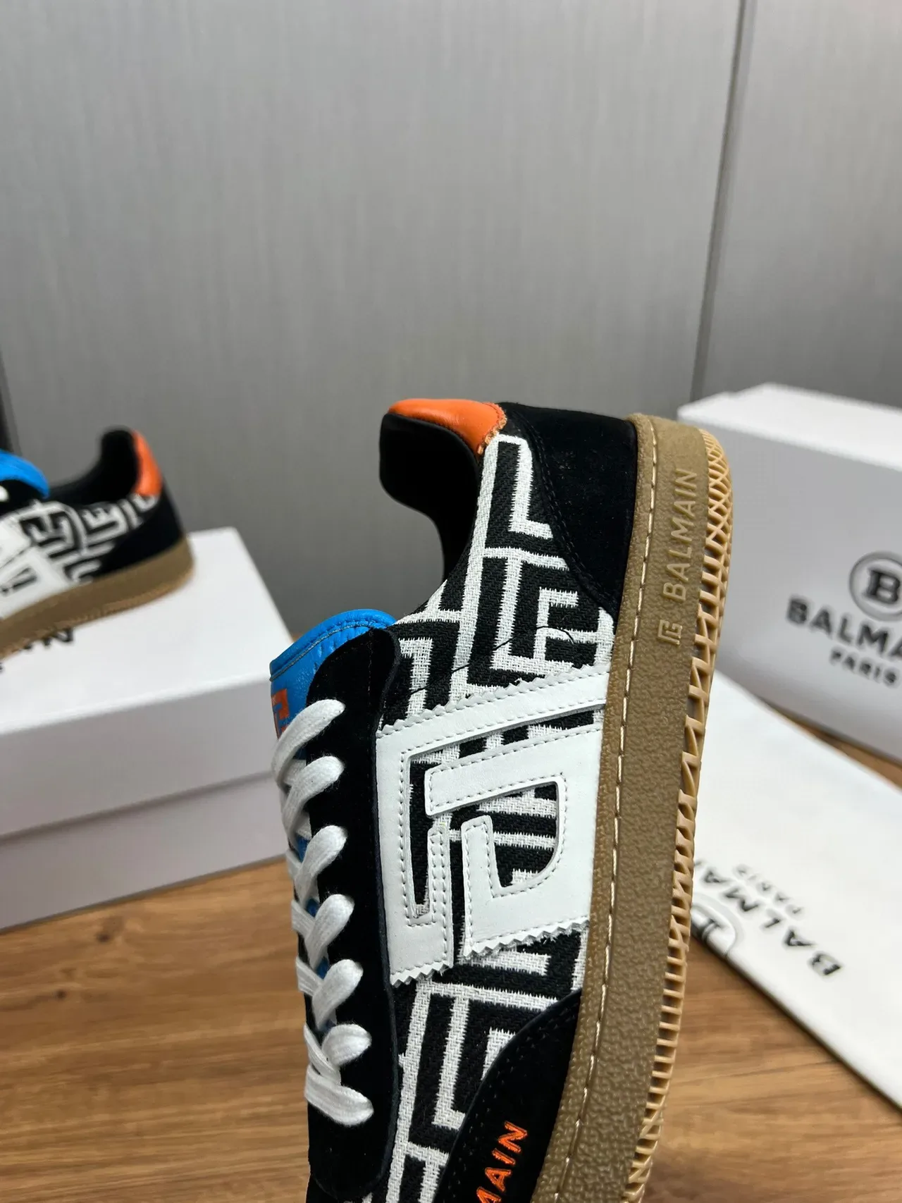 Balmain B-Court Monogram Noir Blanc Orange Gomme Lifestyle Sneakers 8