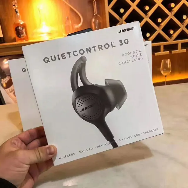 Bose QuietControl 30 Black Wireless Sports Earphones 9