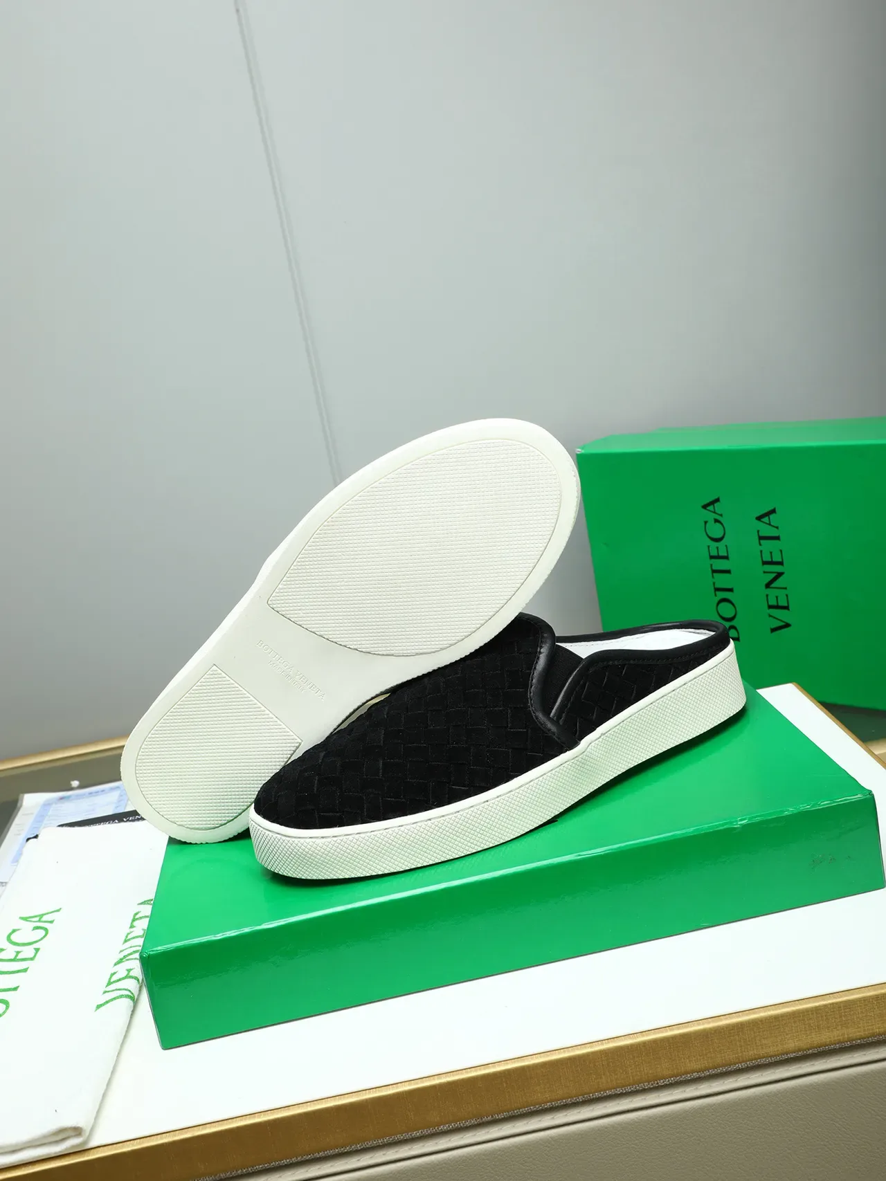 Bottega Veneta Noir Blanc Intrecciato Tissé Daim Slip-On Mule Loafer 4