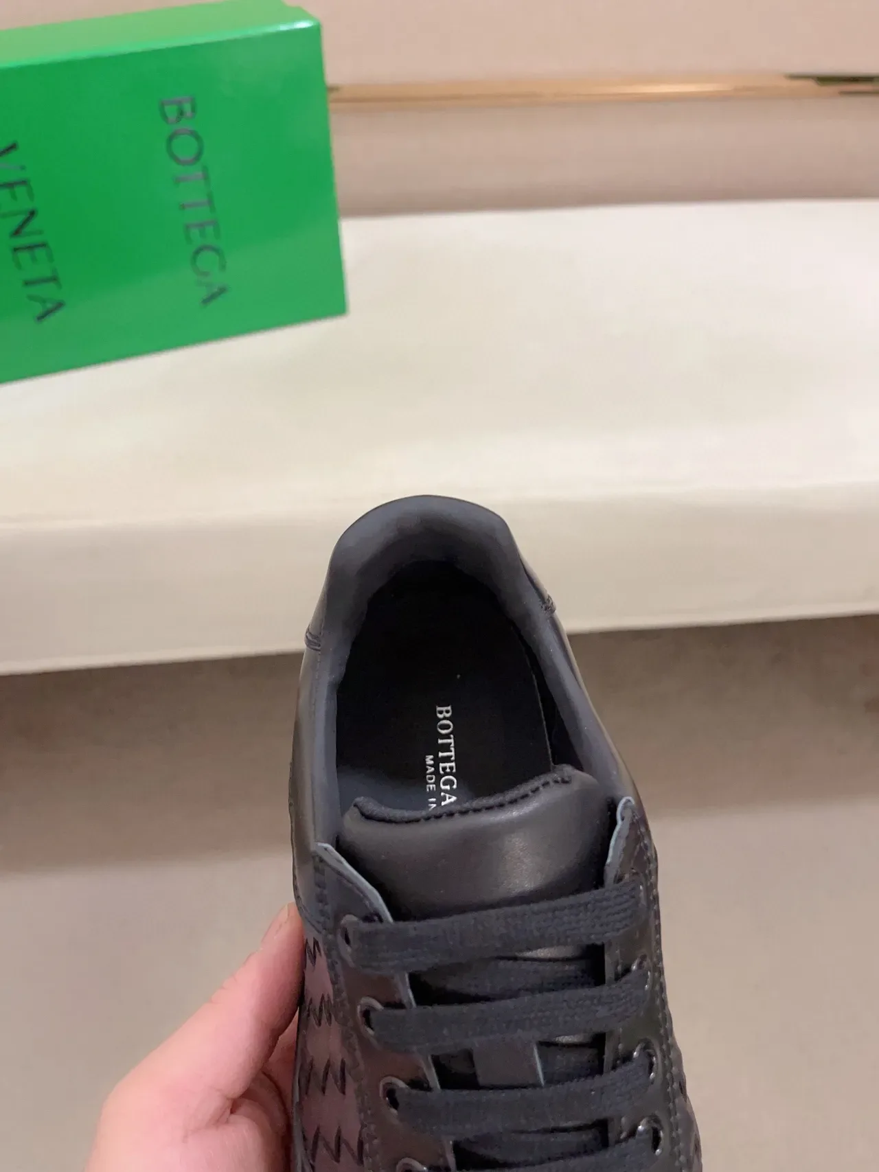 Bottega Veneta Cassette Noir Intrecciato Cuir Tressé Sneaker Lifestyle 6