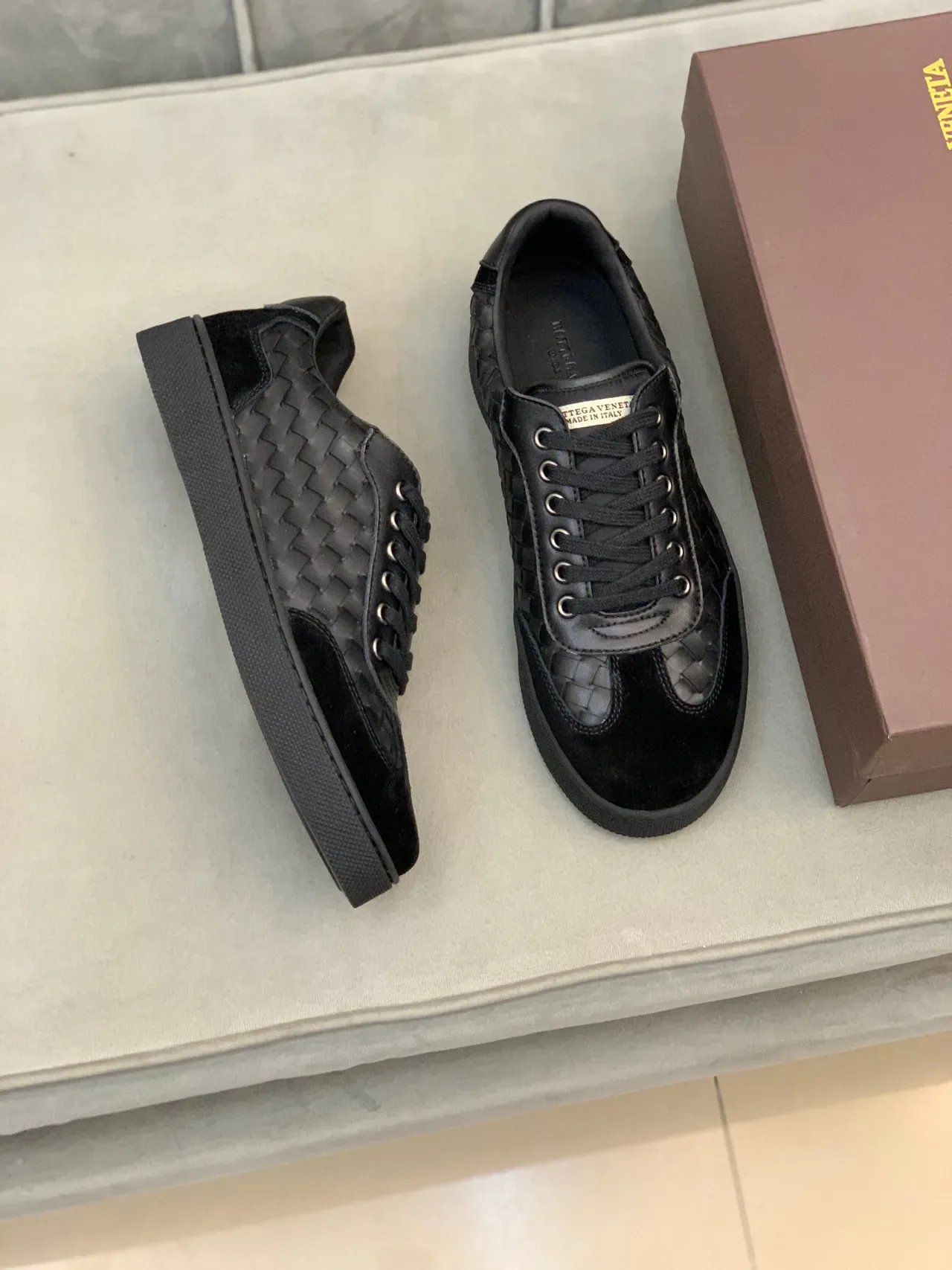 Bottega Veneta Cassette Black Intrecciato Woven Leather Lifestyle Sneakers 7