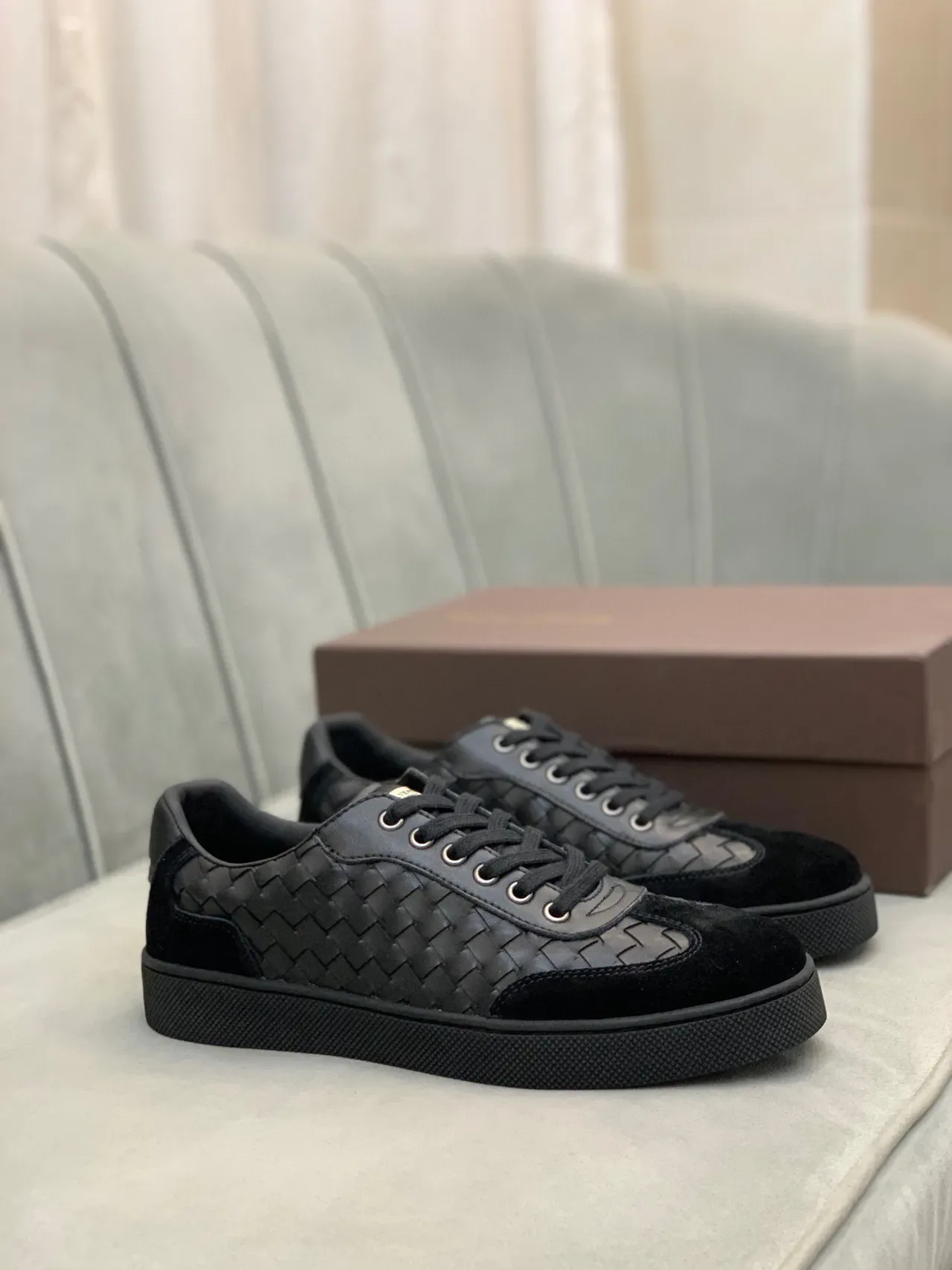 Bottega Veneta Cassette Black Intrecciato Woven Leather Lifestyle Sneakers 9