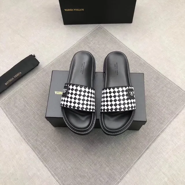 Bottega Veneta Cassette Checkerboard Sandalias de plataforma 7