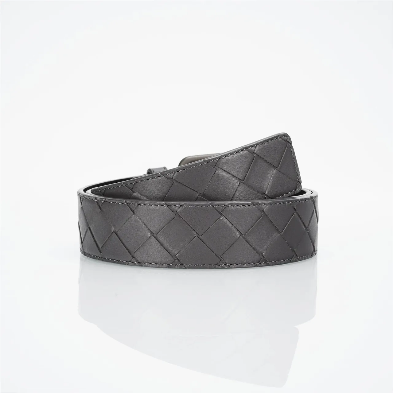 Bottega Veneta Cassette Intrecciato Ceinture en cuir gris 3
